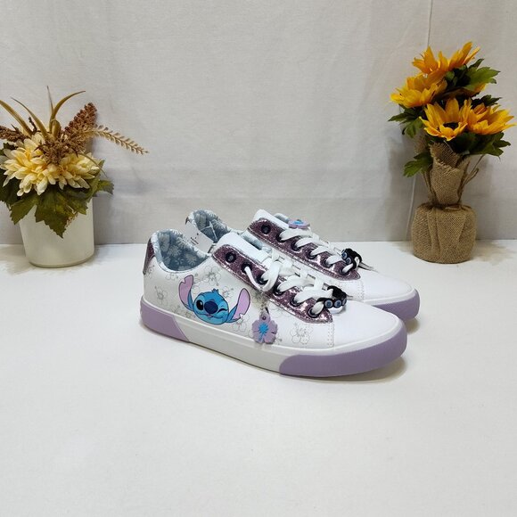 Disney Stitch Low Top Sneakers Womens 9 Lace-Up Glitter Accents Charm Keychain - Picture 1 of 9